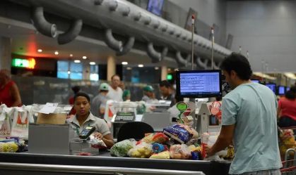 Supermercados faturam R$ 1 tri em 2024, equivalente a 9% do PIB, diz Abras
