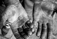 Casal é condenado por manter empregada em condições análogas à escravidão