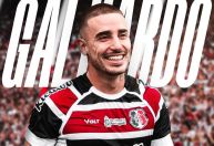 Santa Cruz anuncia contratação de Thiago Galhardo, que é recebido com festa