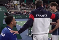 Thiago Wild discute com adversário após derrota na Copa Davis; veja