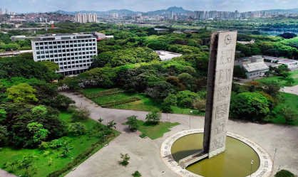 Vista aérea da Praça do Relógio, na USP (Universidade de São Paulo)