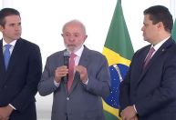 Não vou mandar projetos sem consultar lideranças, diz Lula