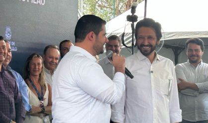 Nunes faz convite em evento e deputado federal aceita cargo de secretário