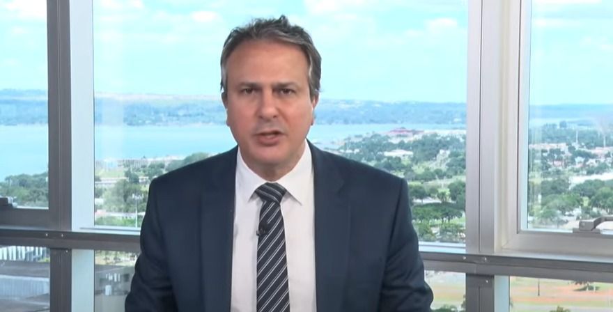 O ministro da Educação, Camilo Santana