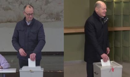Olaf Scholz e Friedrich Merz votam em eleições gerais, na Alemanha