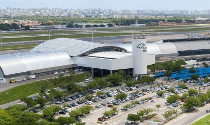 Membros do Comando Vermelho são presos no aeroporto de Fortaleza