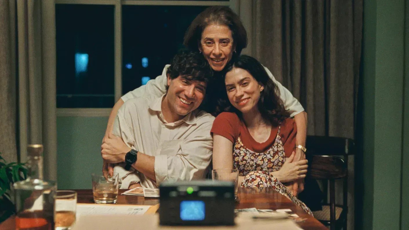 "Ainda Estou Aqui" • Reprodução