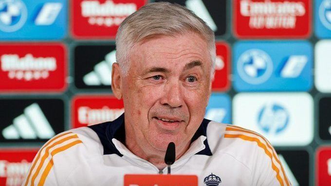 Carlo Ancelotti em entrevista coletiva do Real Madrid • Foto: Divulgação/ @realmadrid