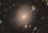 Telescópio registra fenômeno raro de anel de Einstein; veja imagens