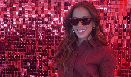 "Minha espiritualidade me ajuda a me conhecer melhor", reflete Anitta