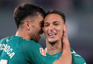 Time europeu estreia camisa feita de algas marinhas; veja