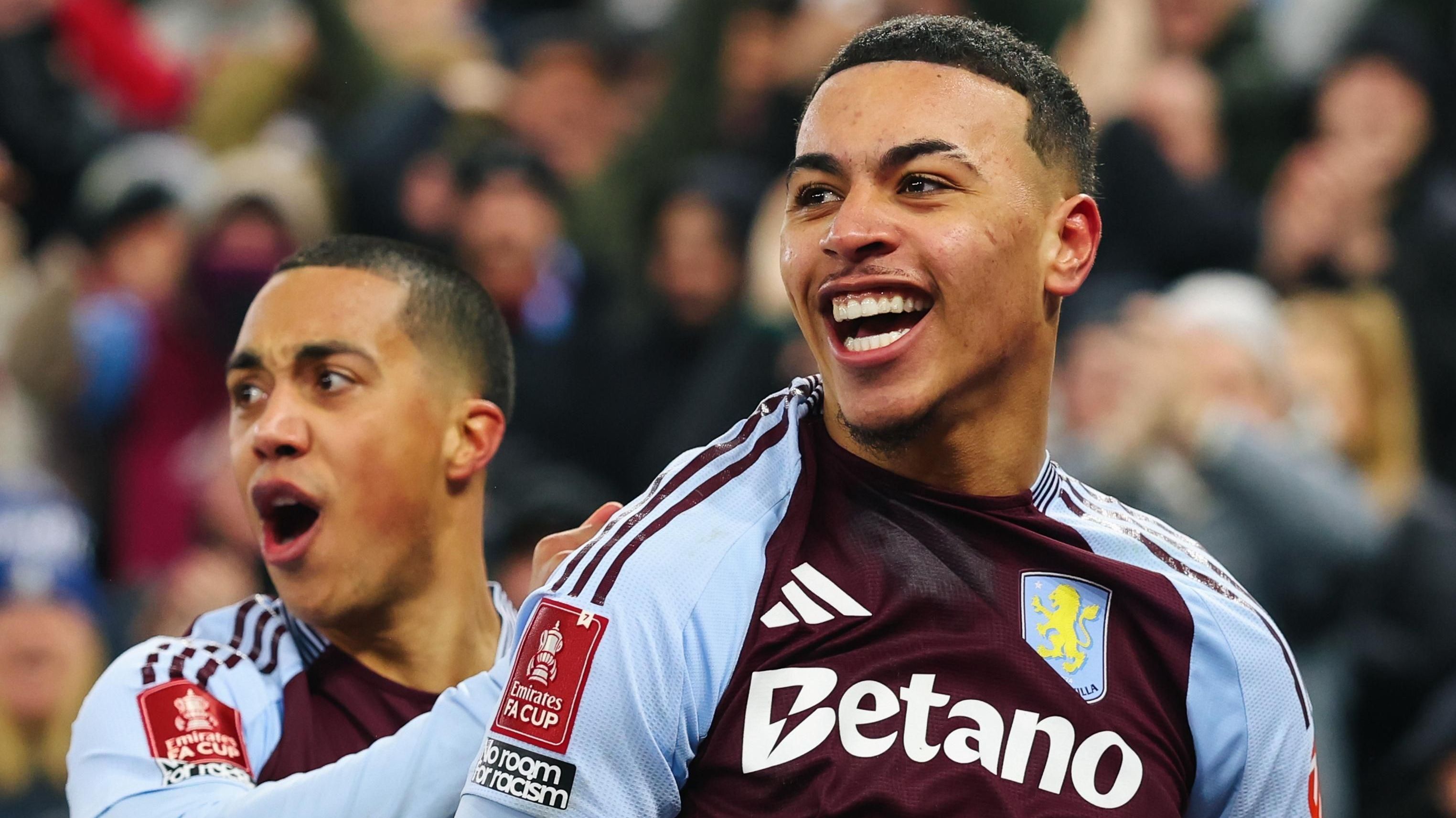 Aston Villa venceu o Tottenham pela Copa da Inglaterra