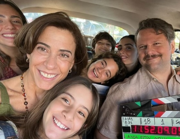 Bastidores de Ainda Estou Aqui • Reprodução/Instagram