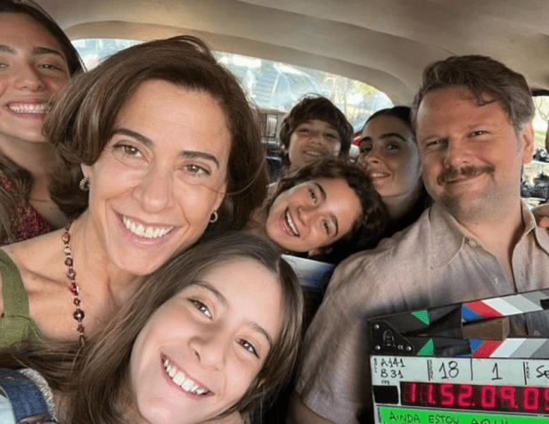 Bastidores de Ainda Estou Aqui • Reprodução/Instagram