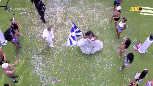 Beija-Flor de Nilópolis se apresenta no BBB 25