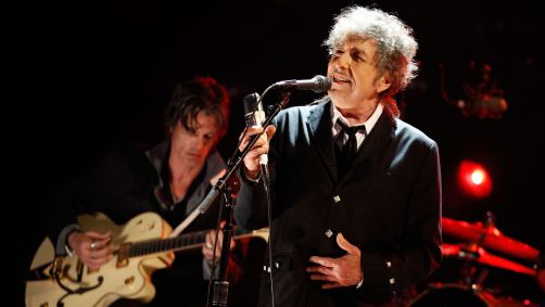 Bob Dylan no palco do 17º Critics' Choice Movie Awards, no dia 12 de janeiro de 2012, em Los Angeles, Califórnia