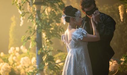 "Bridgerton" ganha nova coleção de esmaltes; veja cores