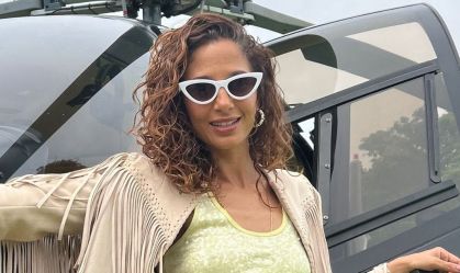 Camila Pitanga celebra aniversário de 48 anos e diz: "Sorte"