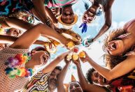 Carnaval: veja 7 cuidados com alimentação para curtir folia sem riscos