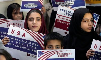 Refugiados afegãos temem voltar ao país após decreto de Trump