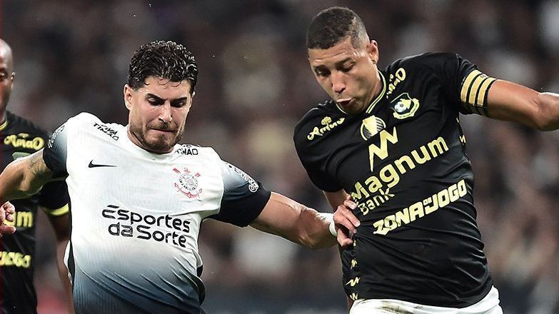 Lance de jogo entre Corinthians e São Bernardo