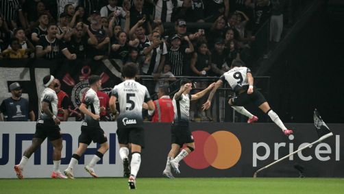 Yuri Alberto marcou dois e ajudou Corinthians a se classificar na Libertadores