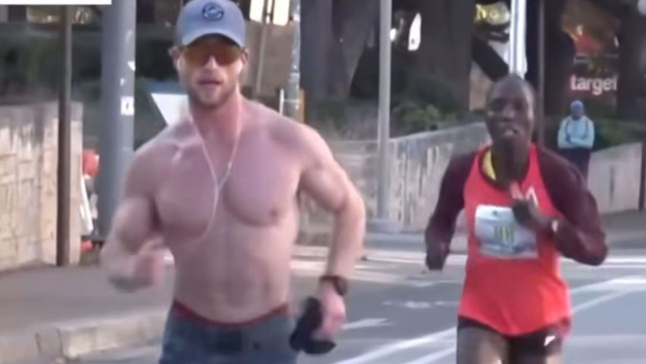 Truett Hanes durante maratona de Austin