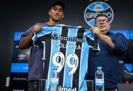 Reforço do Grêmio elogia calendário cheio: “Adoro jogar a cada três dias”