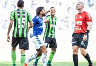 Gabigol marca, mas Cruzeiro empata com América-MG na semifinal