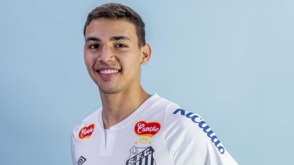 Deivid Washington foi emprestado pelo Chelsea ao Santos