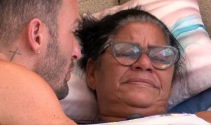Dona Delma chora após ir para o Tá com Nada