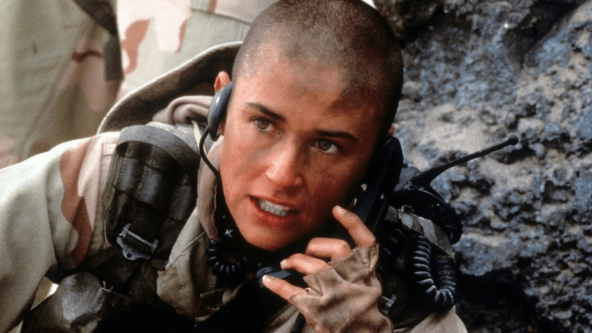 Demi Moore no filme "Até o Limite da Honra" • Divulgação