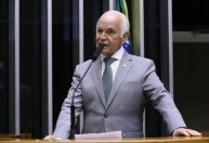 Após racha, deputado Gilberto Nascimento comandará bancada evangélica