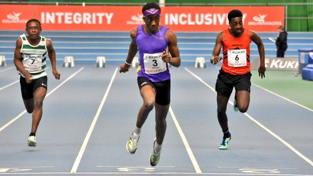 Divine Iheme em prova dos 60m indoor • Foto: Divulgação/ @EnglandAthletic