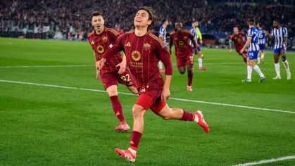 Dybala comemora gol pela Roma