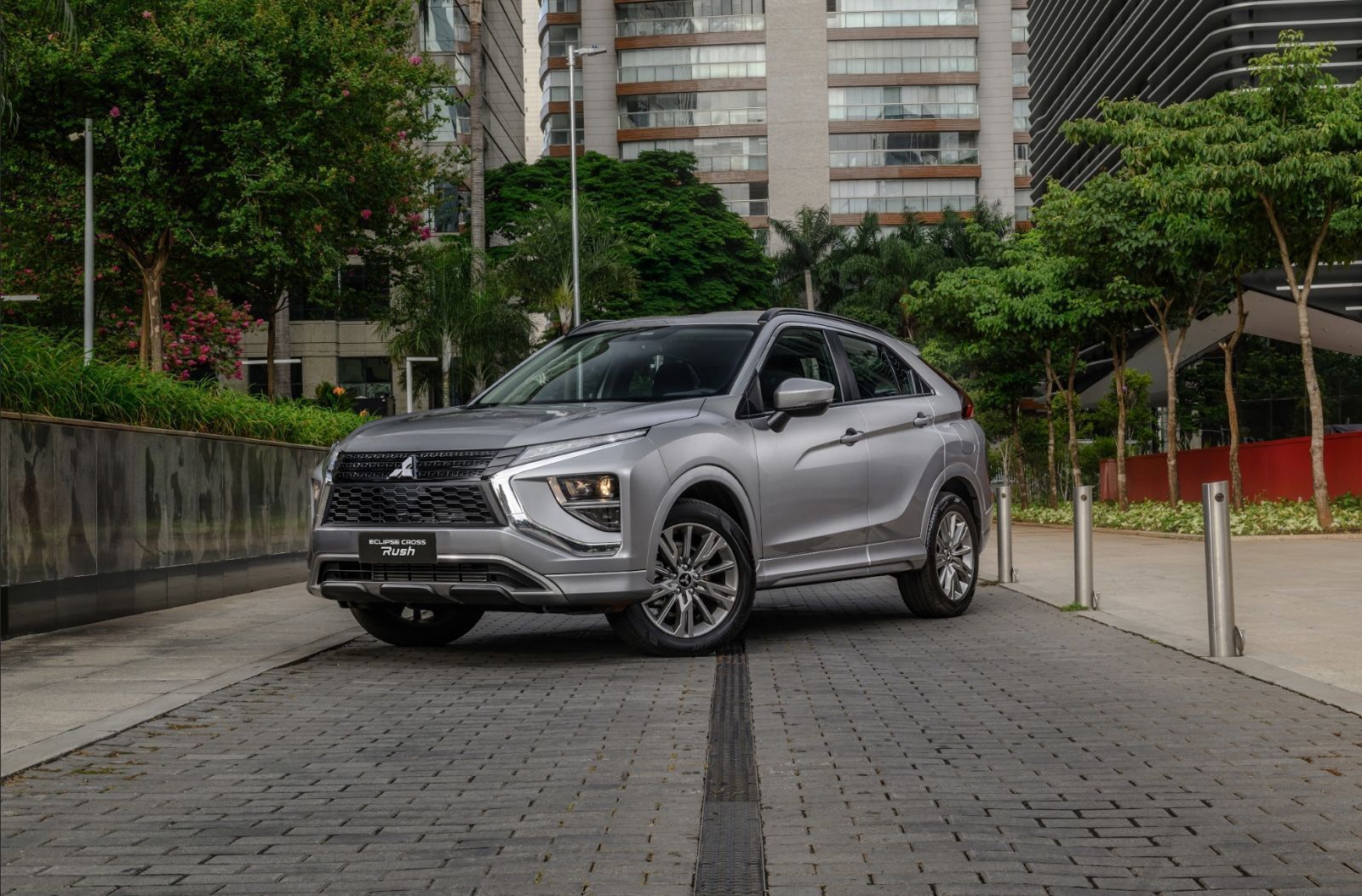Variante Rush é a mais barata do Eclipse Cross • Divulgação