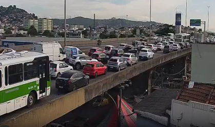 LINHA AMARELA