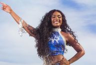 Erika Januza sobre o real protagonismo do Carnaval: "Bastidores são lindos"