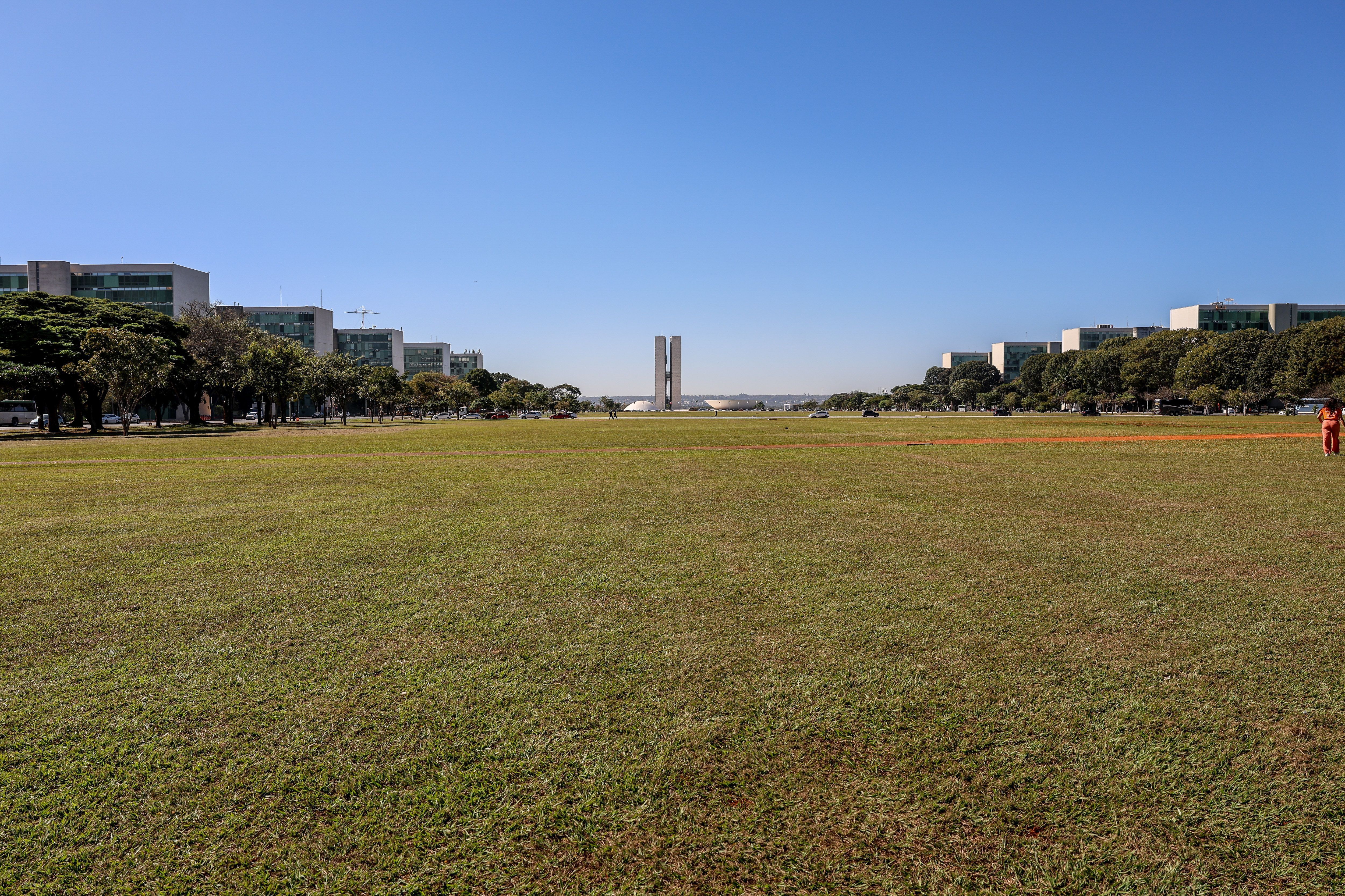 Catedral e Esplanada dos Ministérios