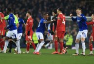 Empate dramático em Everton x Liverpool marca último dérbi do Goodison Park