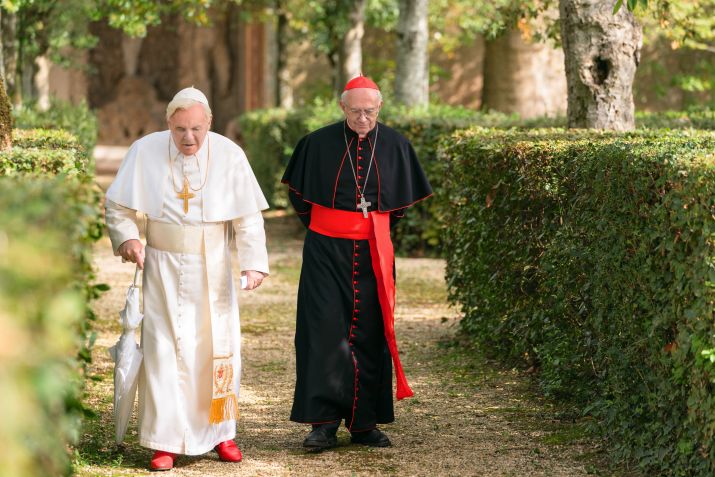 Filme "Dois Papas" retrata um encontro fictício entre o papa Bento 16, pouco antes de sua renúnia em 2013, e o cardeal Jorge Mario Bergoglio – que viria a se tornar o papa Francisco • Peter Mountain