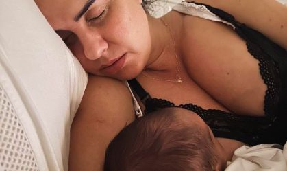 Graciele Lacerda dorme sozinha pela primeira vez com a filha