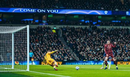 Manchester City bate Tottenham com gol histórico de Haaland