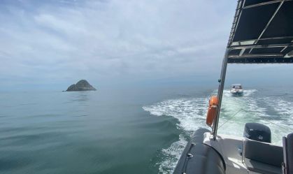 Família fica à deriva após barco ficar sem combustível