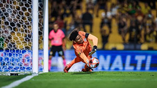 Hugo Souza pegou pênalti contra o Novorizontino