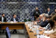 Em gestão de Hugo, líderes propõem votação presencial obrigatória na Câmara