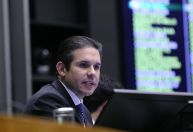 Hugo quer acordo com Senado e STF para aumentar número de deputados
