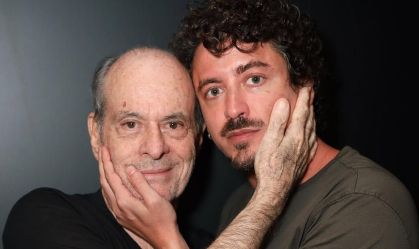 Busca por Ney Matogrosso atinge pico histórico com estreia de "Homem com H"