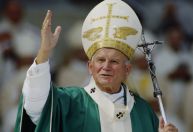 Vaticano admite que João Paulo II promoveu arcebispo ciente de suspeita de abuso