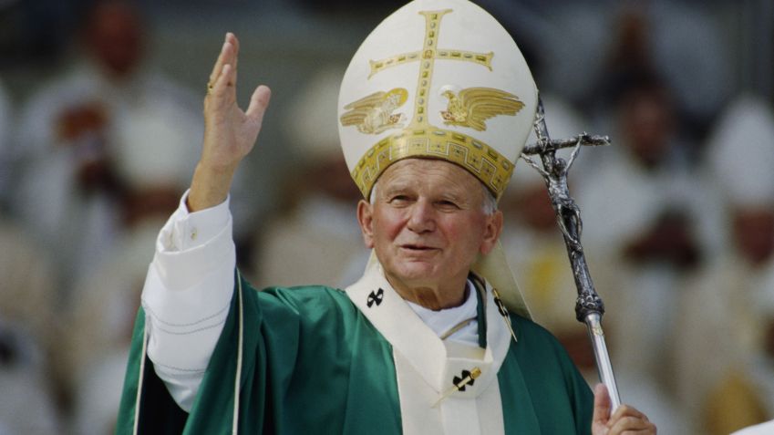 Papa João Paulo II em Estrasburgo. • THIERRY ORBAN/Sygma via Getty Images